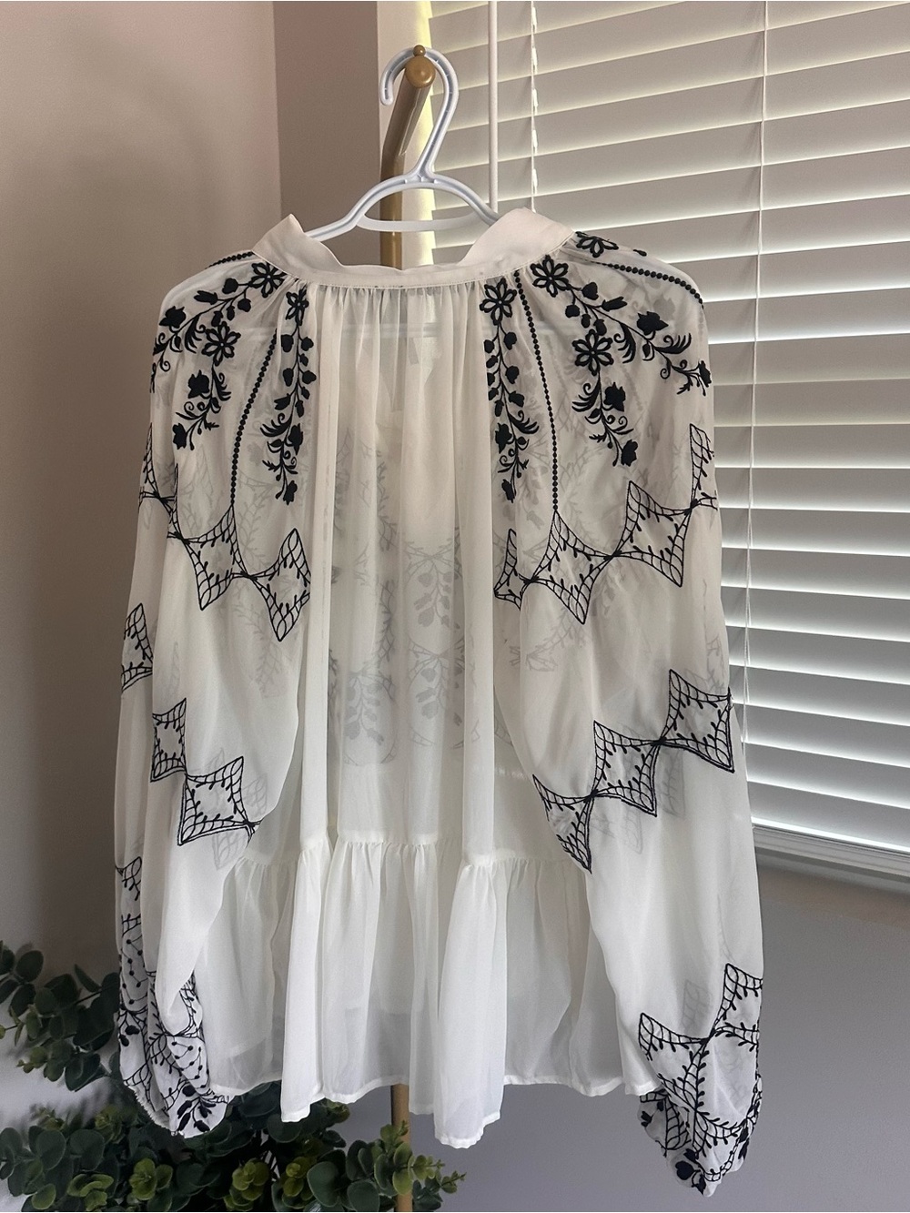 Anthropologie White Blouse with Black Floral Embroidery and Tie Neck - Picture 5 of 9